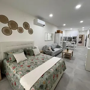 centro-estudio-trinidad-malaga-3.hotelsinnerja.org/